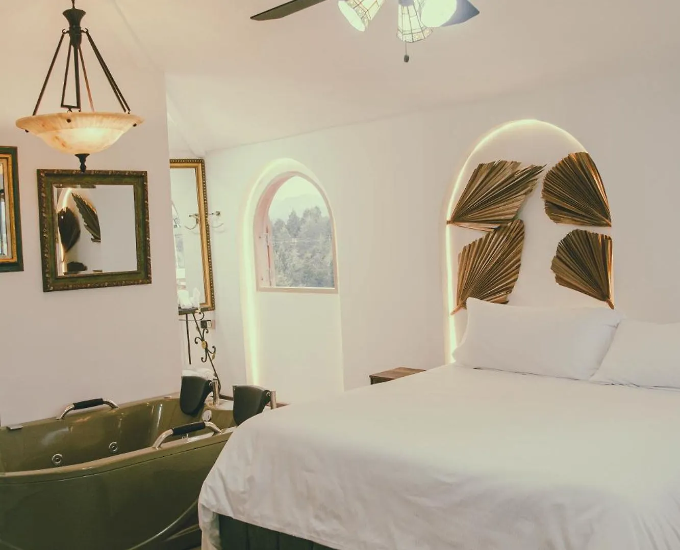 ריונגרו Oeroek Hotel 0*,